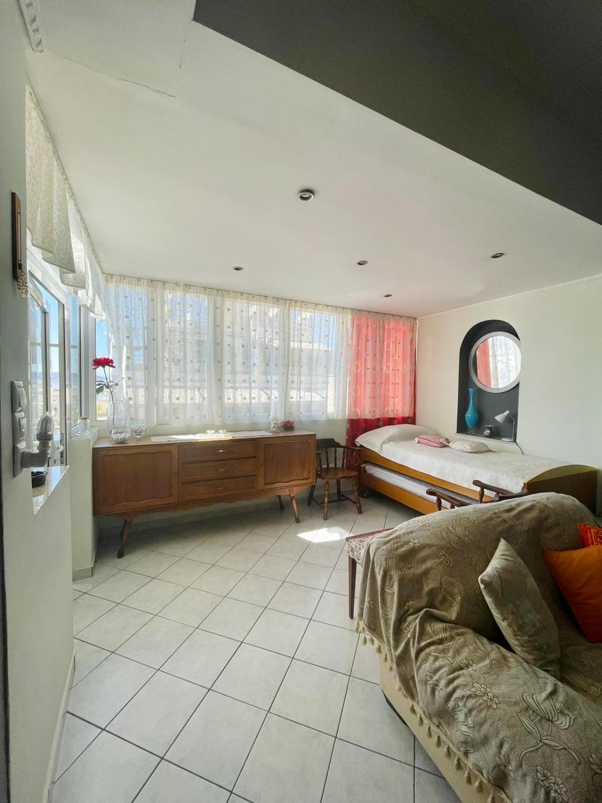 Beautiful View - 2 Bedroom Apartment เอเธนส์ ภายนอก รูปภาพ